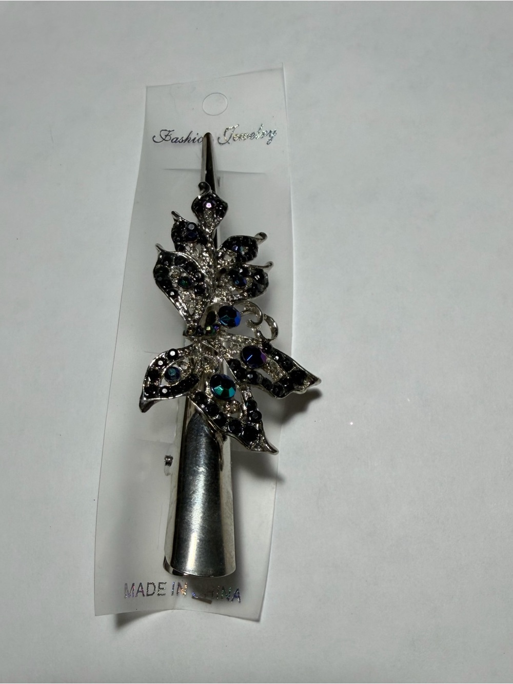 Fashion Jewelry Silver-Tone Leaf Brooch with Iridescent Stones